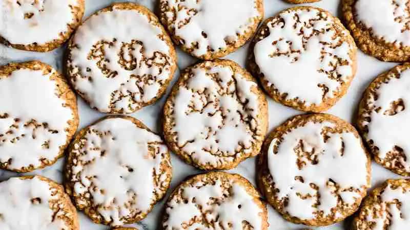 Crumbl Iced Oatmeal Cookie Recipe