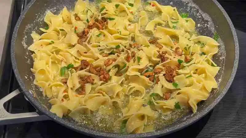 Garlic Butter Noodles Recipe